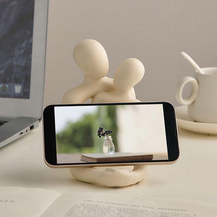 Romantic Couple Resin Statue Modern Home Decor Gift
